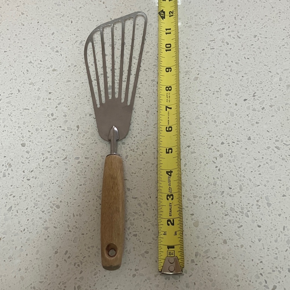Vintage Wood Handle Metal Batter Beater Cake Dough Baking Cooking Fish Spatula